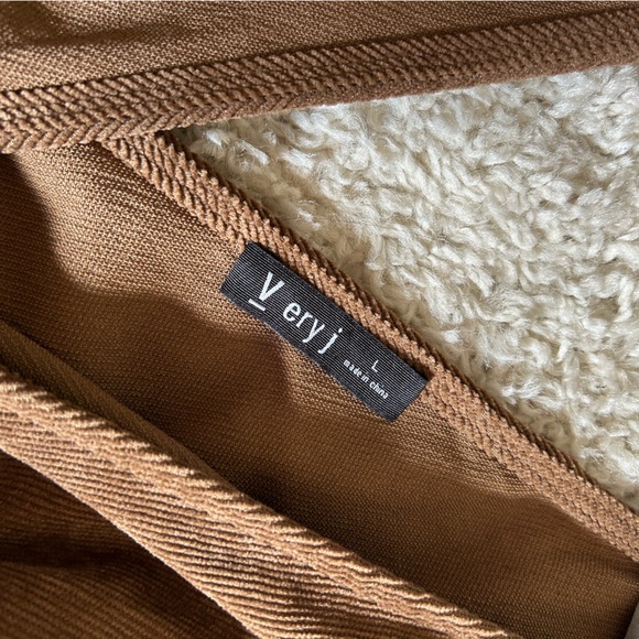 Brown corduroy romper from boutique, never worn - Picture 4 of 5